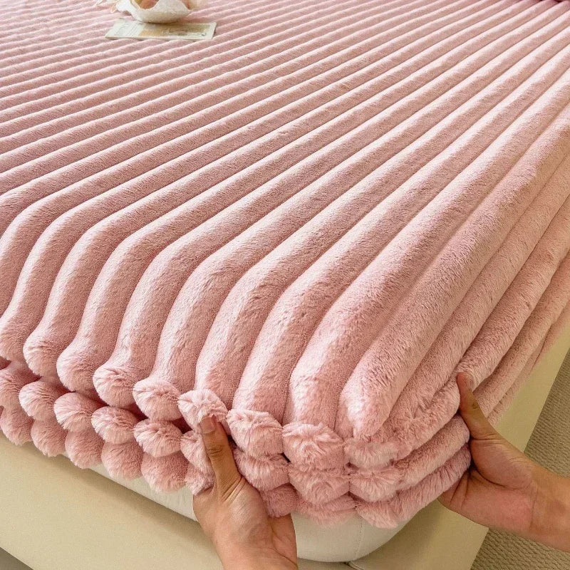 1pc Winter Warm Bed Sheet with Elastic Band Single/Queen/King Mattress Cover Thick Coral Fleece Fluffy Fitted Bed Sheets for Bed