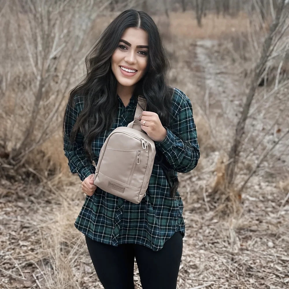 Lightweight Compact Cross-Body Bag with Adjustable Strap Water-Resistant Machine Washable Travel Essentials Organizer with