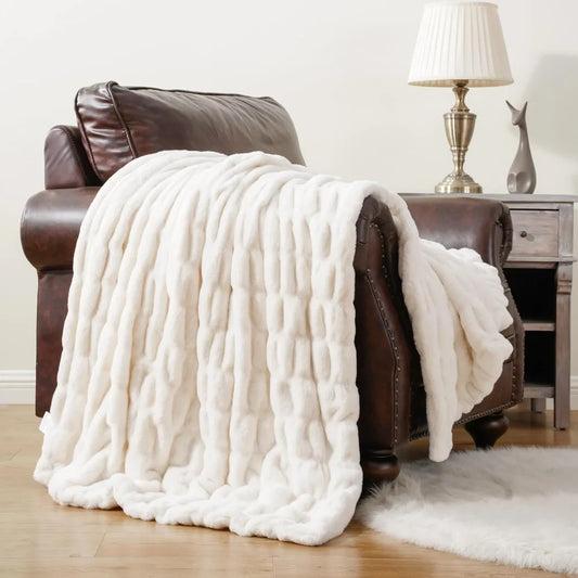 Ivory Double Sided Faux Fur Throw Blanket Ruched Rabbit Fur For Couch And Bed