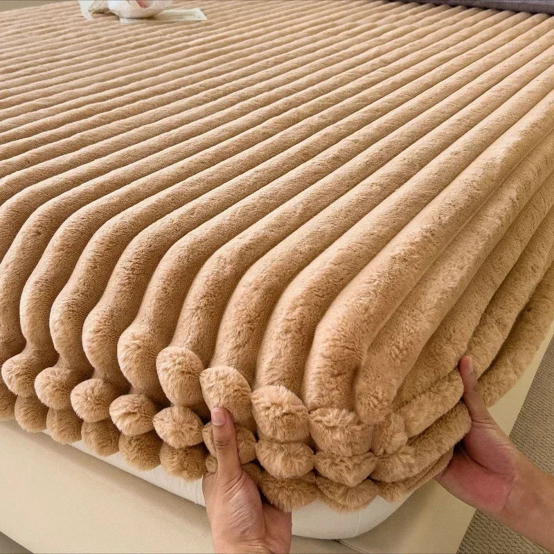 1pc Winter Warm Bed Sheet with Elastic Band Single/Queen/King Mattress Cover Thick Coral Fleece Fluffy Fitted Bed Sheets for Bed