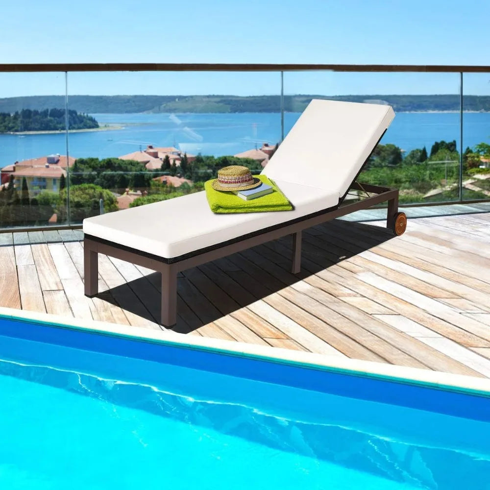 Adjustable Outdoor Wicker Lounge Chair Recliner With Cushion