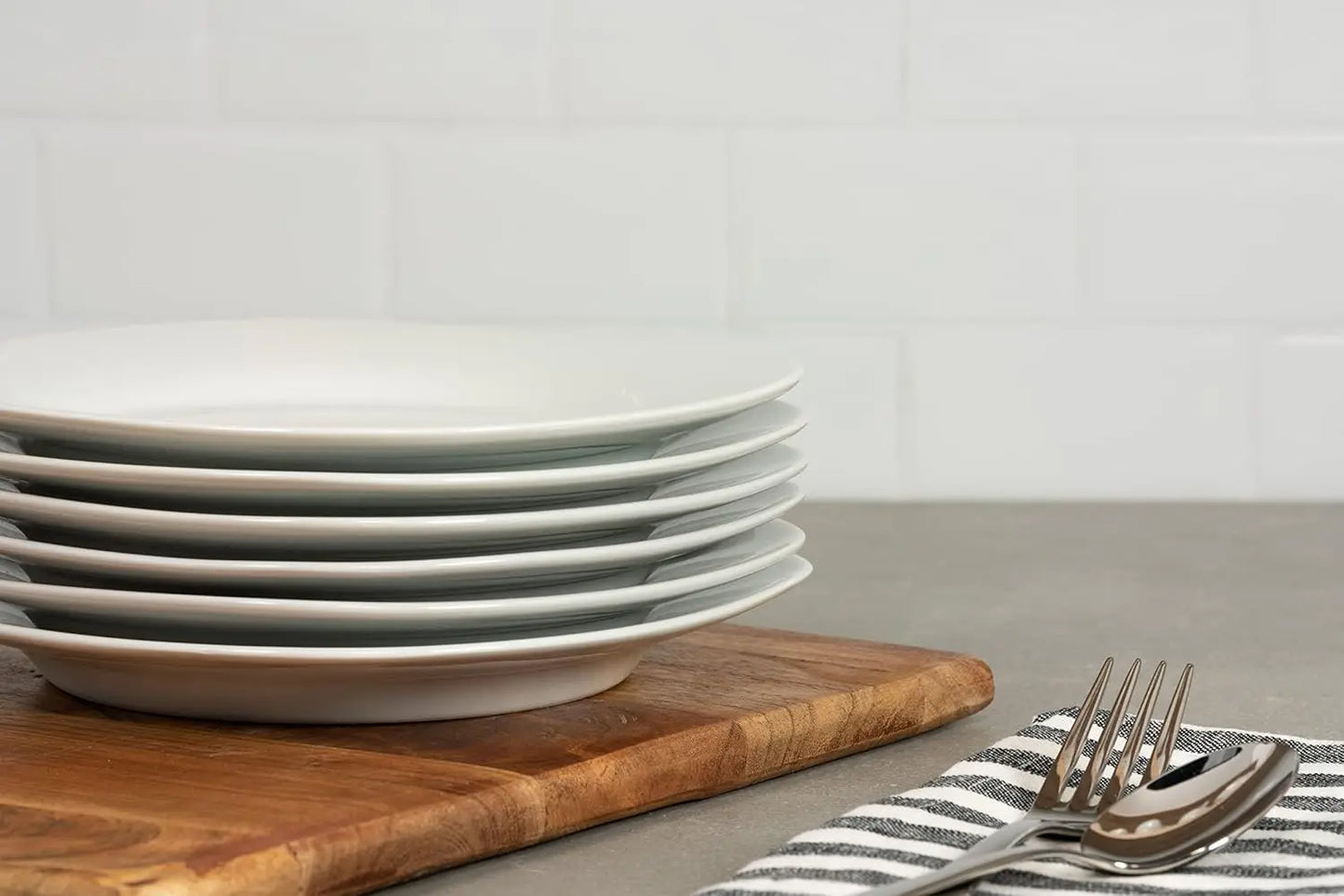 Simply White 7.5" Round Salad Plate, Set of 6